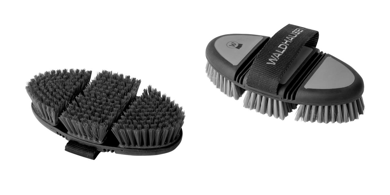 Waldhausen Brosse de pansage FLEX à poils synthétiques